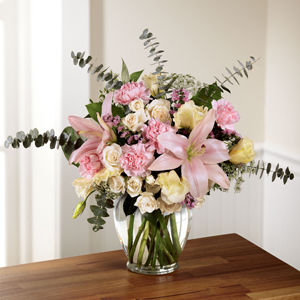 The FTD Classic Beauty Bouquet