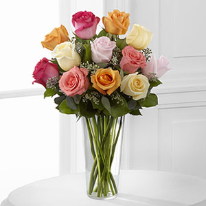 The FTD Graceful Grandeur Rose Bouquet 