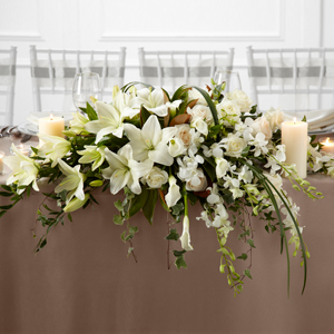 The FTD White Linen Arrangement